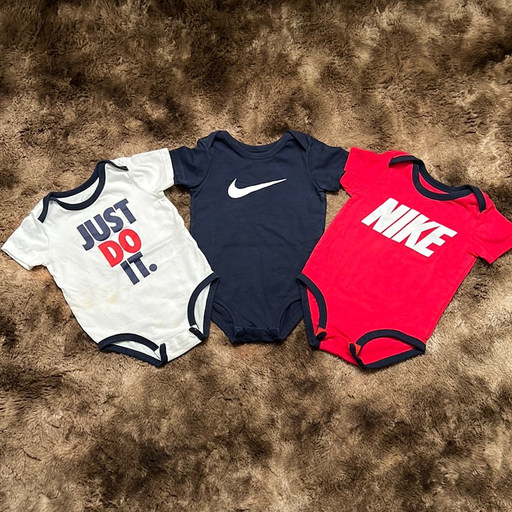 3 peace bodysuit